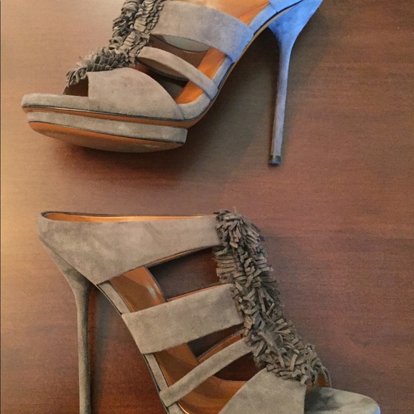 Gucci Grey Suede Fringe Platform Heels - Picture 5 of 6